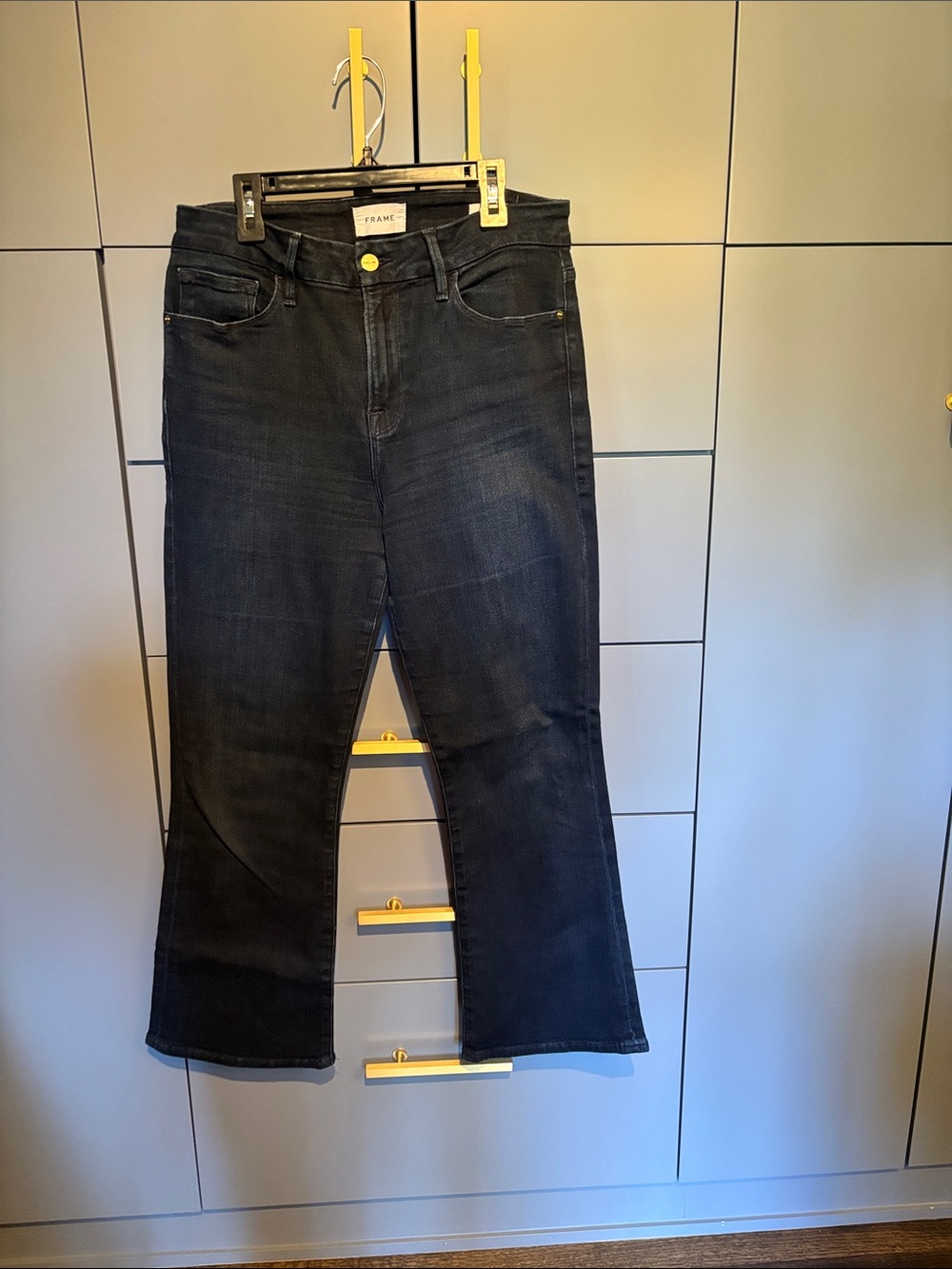 Frame Le crop mini boot jeans size 29